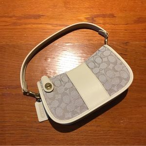 Coach Swinger Bag In Signature Jacquard